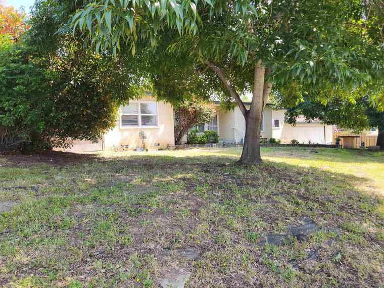 Photo of 3525 Calavo Dr Spring Valley, CA 91978