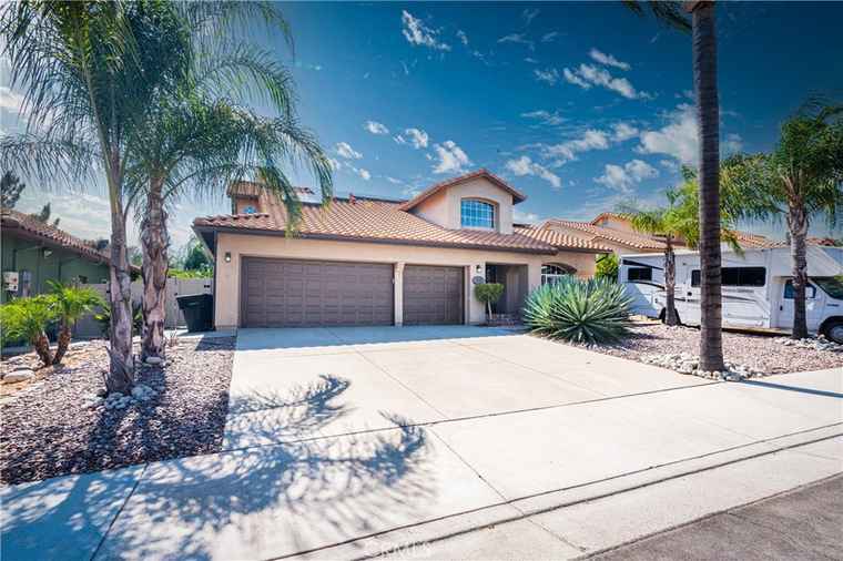 Photo of 35685 Balsam St Wildomar, CA 92595