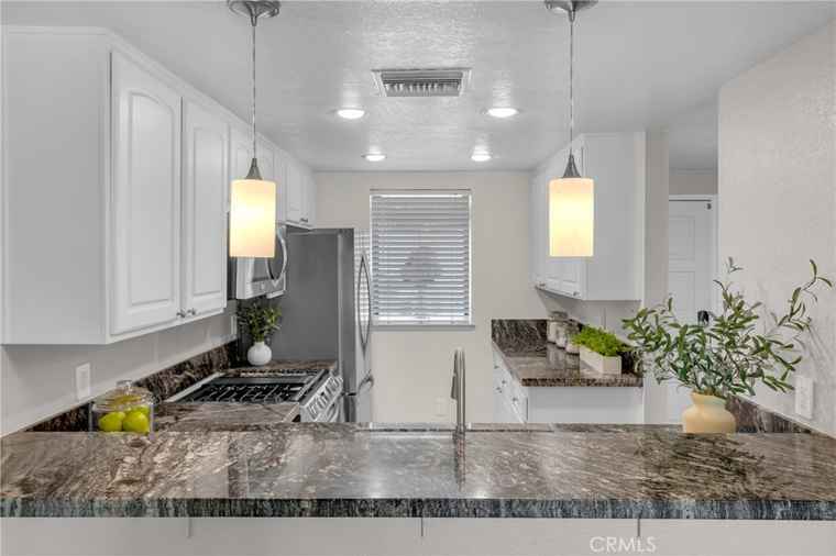 Photo of 662 Sycamore Ave Claremont, CA 91711