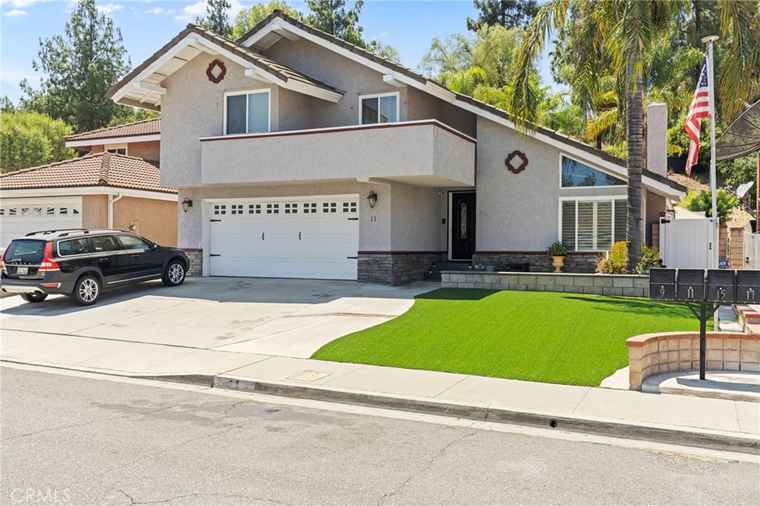 Photo of 11 Rising Hill Rd Pomona, CA 91766