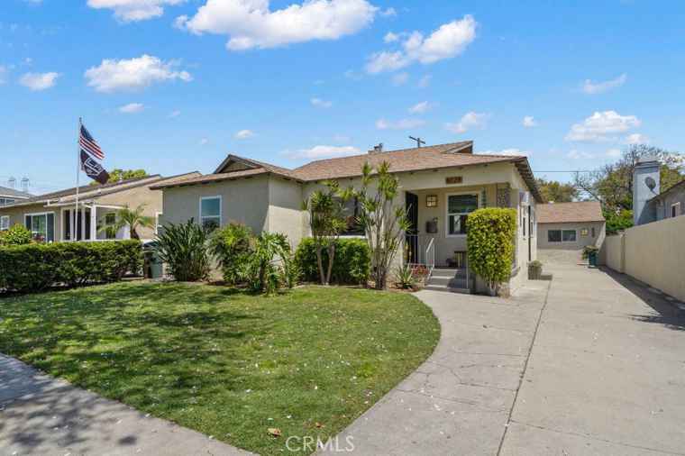 Photo of 6128 Premiere Ave Lakewood, CA 90712
