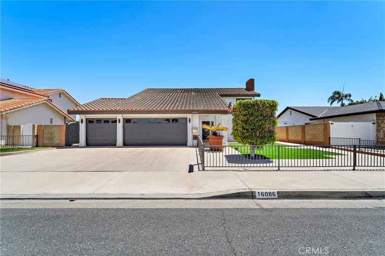 Photo of 16086 Sweetleaf St Fountain Valley, CA 92708