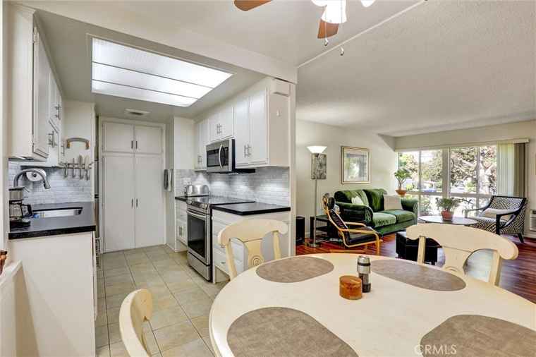 Photo of 2276 Via Mariposa East Unit D Laguna Woods, CA 92637