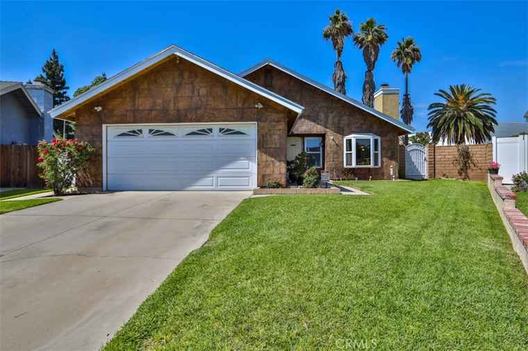 Photo of 3012 Homer Cir Jurupa Valley, CA 91752