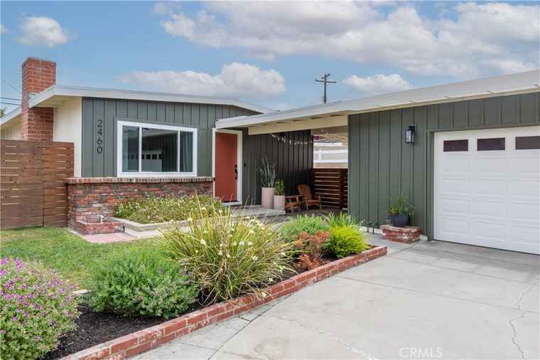 Photo of 2460 Gondar Ave Long Beach, CA 90815