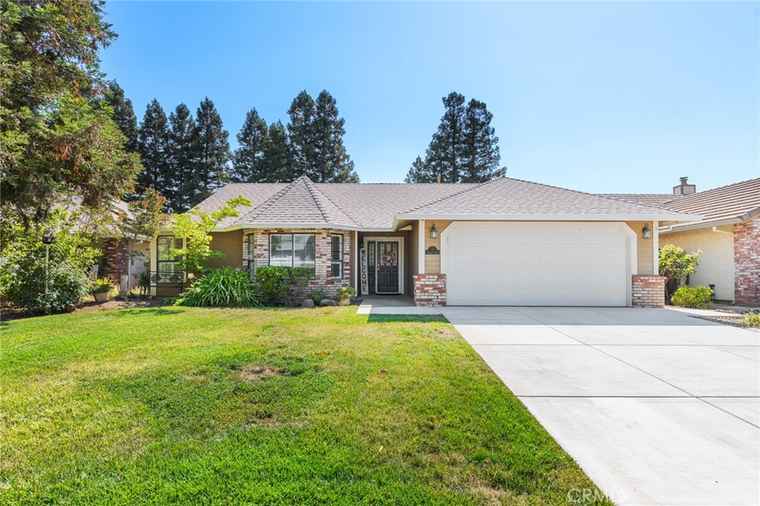 Photo of 7 Premier Ct Chico, CA 95928