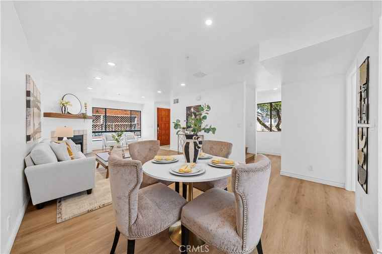 Photo of 105 S Marguerita Ave Unit A Alhambra, CA 91801