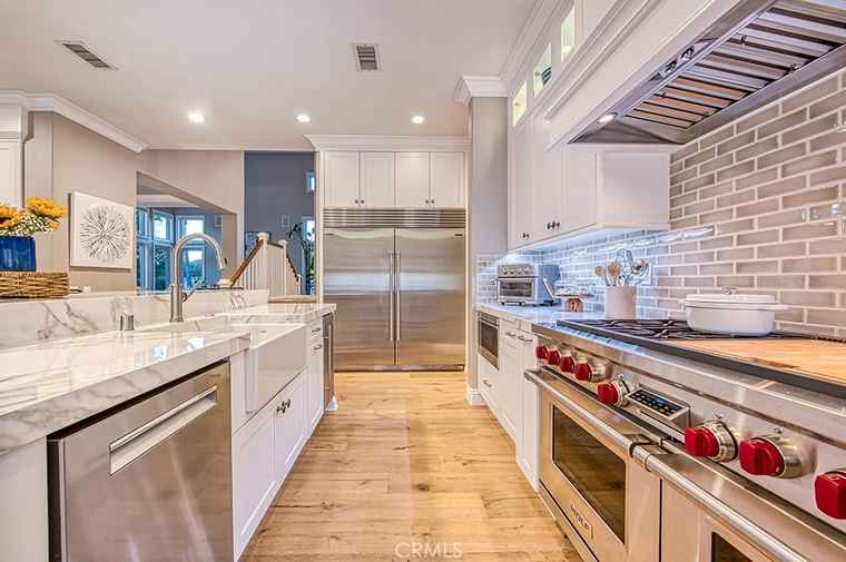 Photo of 12 Eisenhower Ln Coto de Caza, CA 92679