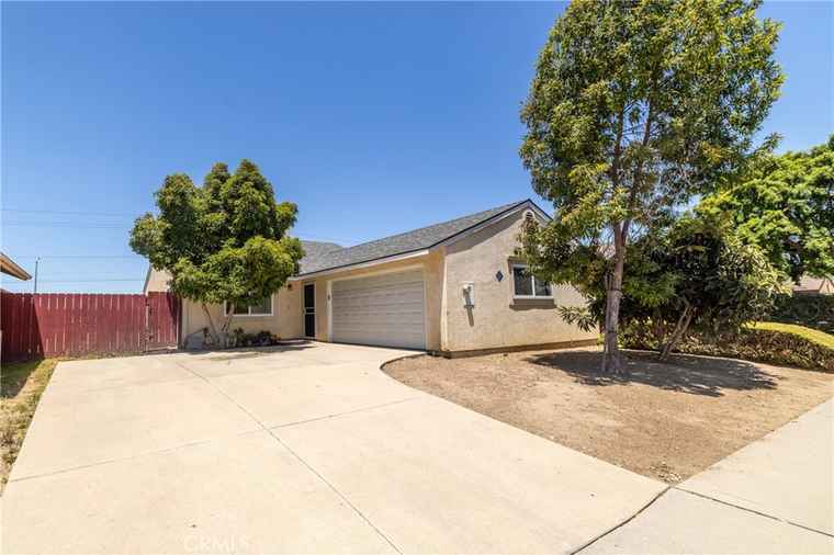 Photo of 1907 Dejoy St Santa Maria, CA 93458