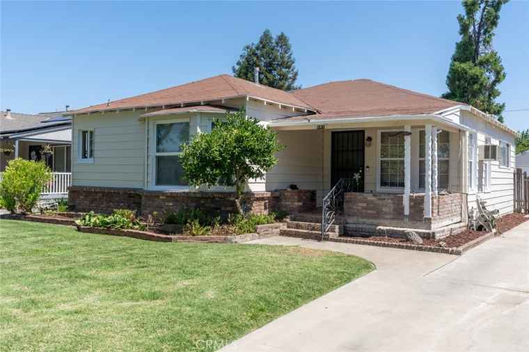 Photo of 641 E 19th St Merced, CA 95340