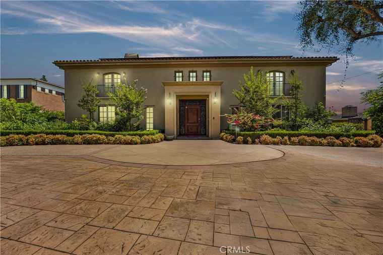 Photo of 2280 S Oak Knoll Ave San Marino, CA 91108