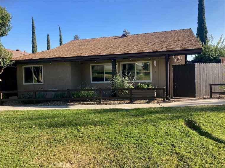 Photo of 36162 Senna Cir Yucaipa, CA 92399