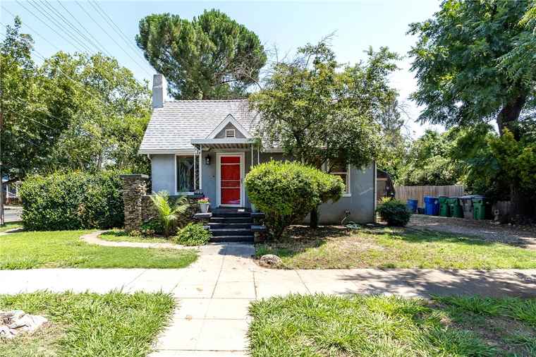 Photo of 395 E 17th Chico, CA 95928