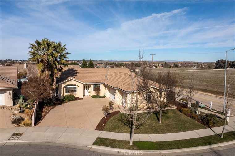 Photo of 2619 Beechwood Dr Paso Robles, CA 93446