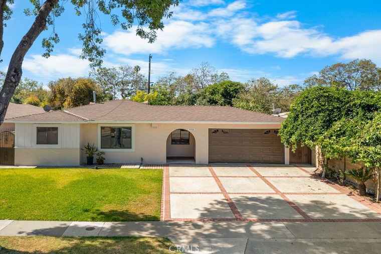 Photo of 2006 W Wilshire Ave Santa Ana, CA 92704