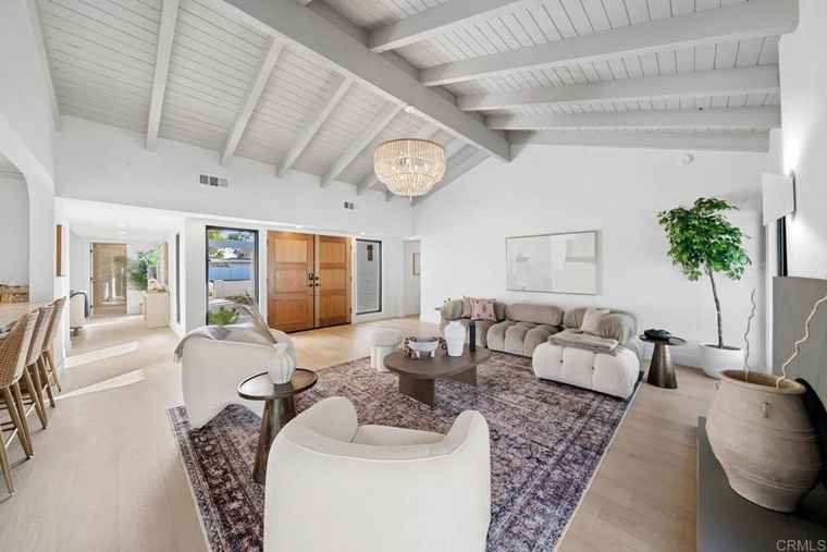 Photo of 2401 Orchid Hill Pl Newport Beach, CA 92660