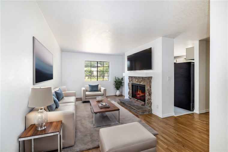 Photo of 29727 Canwood St Agoura Hills, CA 91301