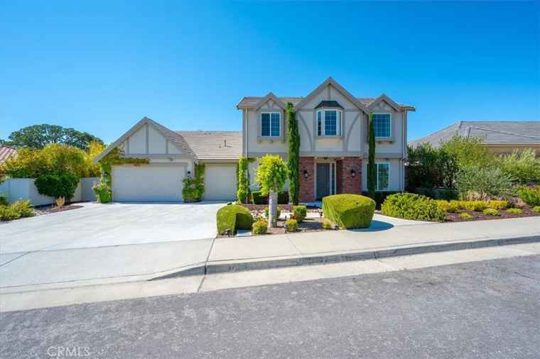 Photo of 324 Cool Valley Dr Paso Robles, CA 93446