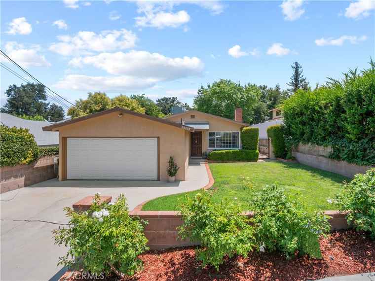 Photo of 25058 Wheeler Rd Newhall, CA 91321