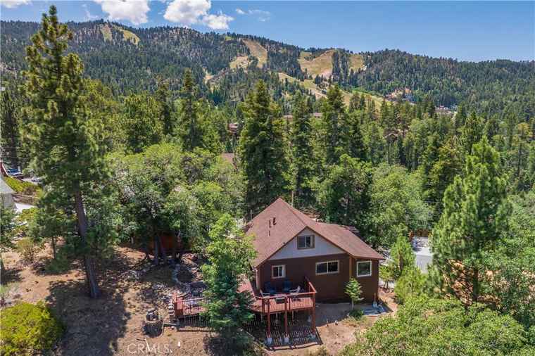 Photo of 43418 Ridge Crest Dr Big Bear Lake, CA 92315