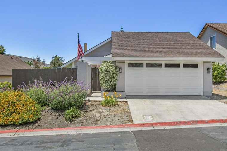 Photo of 2610 Hillridge Ln Spring Valley, CA 91977