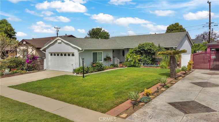 Photo of 13503 Gunderson Ave Downey, CA 90242