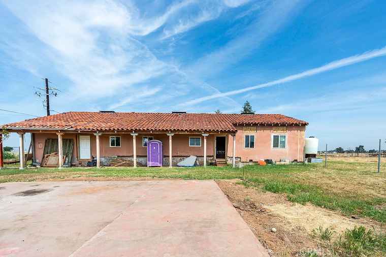 Photo of 2803 Sharon Blvd Madera, CA 93638
