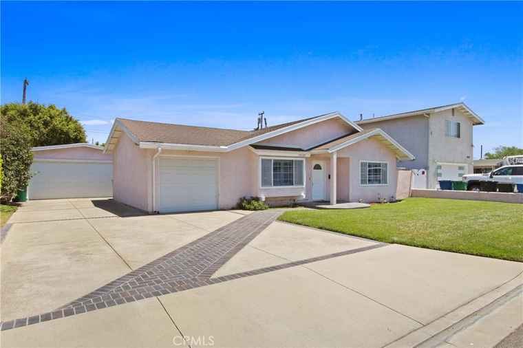Photo of 14132 Roxanne Dr Westminster, CA 92683