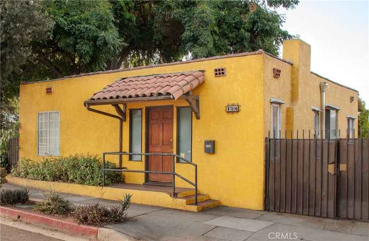 Photo of 194 E Washington Blvd Pasadena, CA 91103