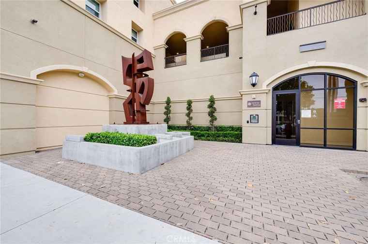 Photo of 10294 Artesia Blvd Bellflower, CA 90706