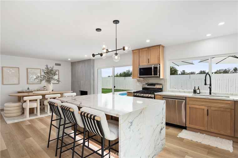 Photo of 24091 Marathon St Mission Viejo, CA 92691