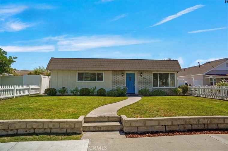 Photo of 1138 N Valley St Burbank, CA 91505