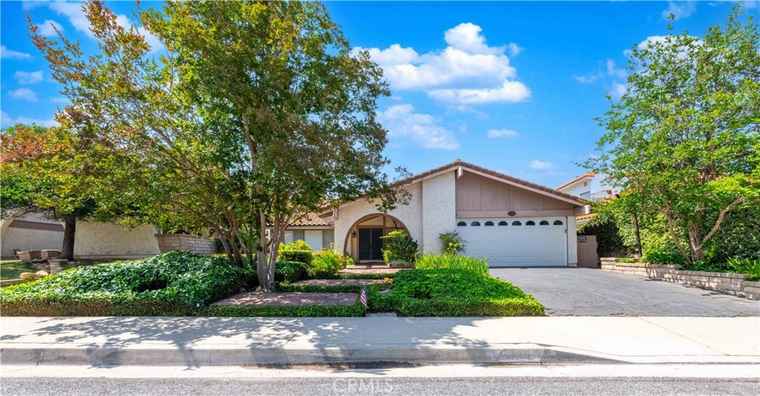 Photo of 28752 Pisces St Agoura Hills, CA 91301