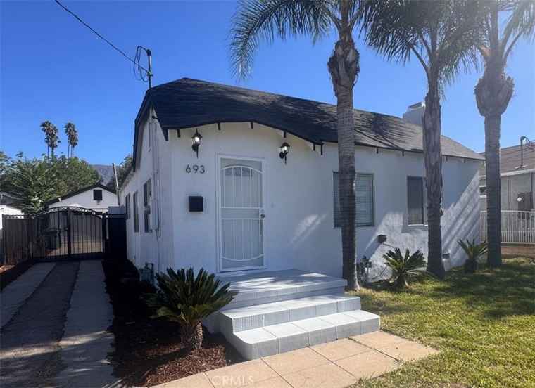 Photo of 693 Royce St Altadena, CA 91001