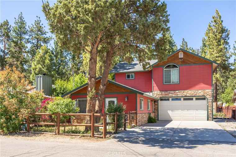 Photo of 209 W Meadow Ln Big Bear City, CA 92314