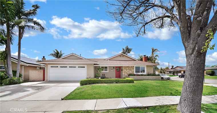 Photo of 17797 Elm St Fountain Valley, CA 92708