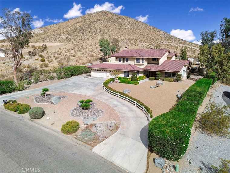 Photo of 18032 Ohna Rd Apple Valley, CA 92307