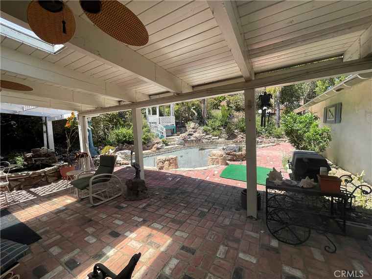 Photo of 13875 Philadelphia St Whittier, CA 90601