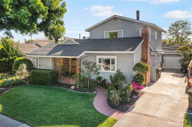 Photo of 2251 Knoxville Ave Long Beach, CA 90815