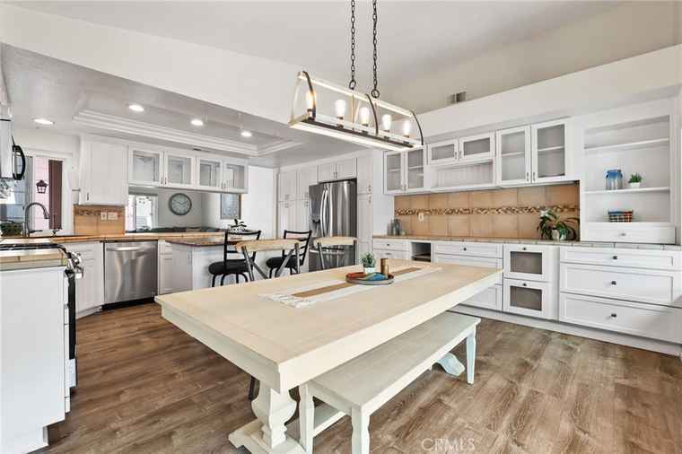 Photo of 780 Gregory Ln Oceanside, CA 92057