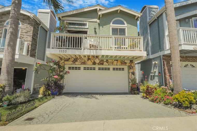 Photo of 1133 7th Pl Hermosa Beach, CA 90254