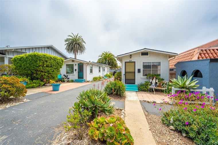 Photo of 260 Pacific St Morro Bay, CA 93442