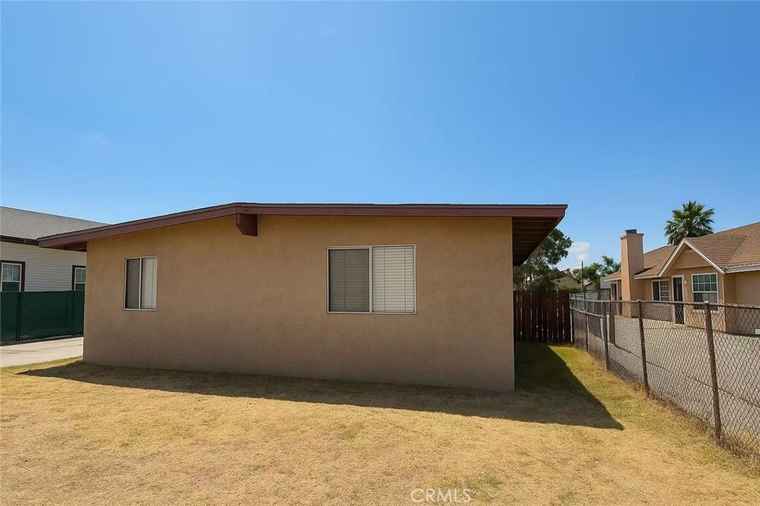 Photo of 26773 Baseline St Highland, CA 92346