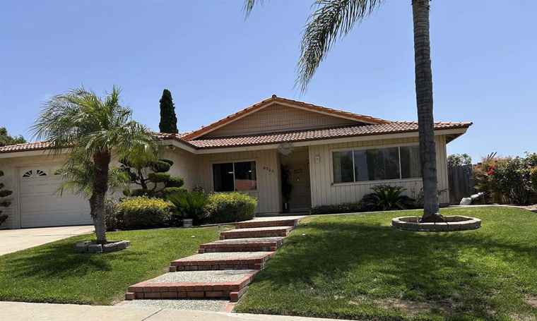 Photo of 5722 Central Ave Bonita, CA 91902