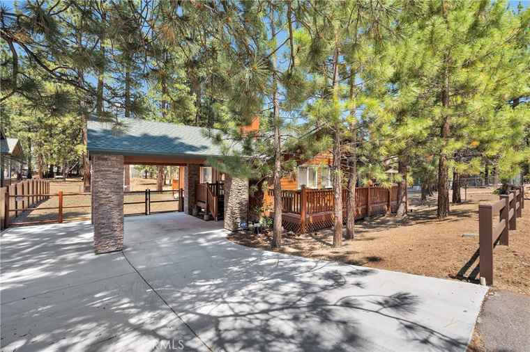 Photo of 128 Crater Lake Rd Big Bear Lake, CA 92315