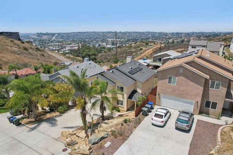 Photo of 1616 Paraiso Ave Spring Valley, CA 91977