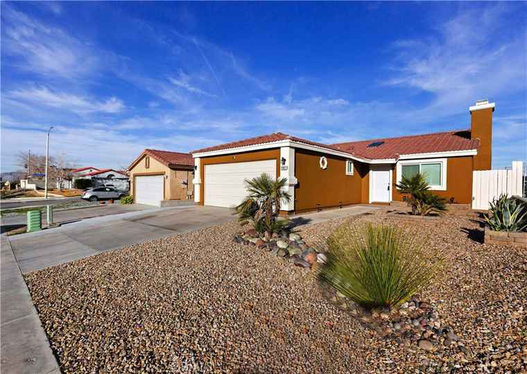 Photo of 12857 1st Ave Victorville, CA 92395