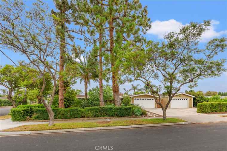 Photo of 14091 Dall Ln Tustin, CA 92780
