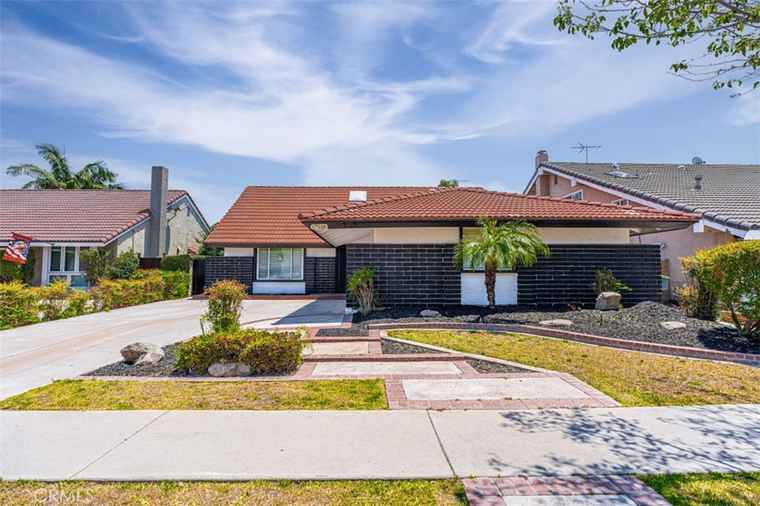 Photo of 17518 Eric Ave Cerritos, CA 90703