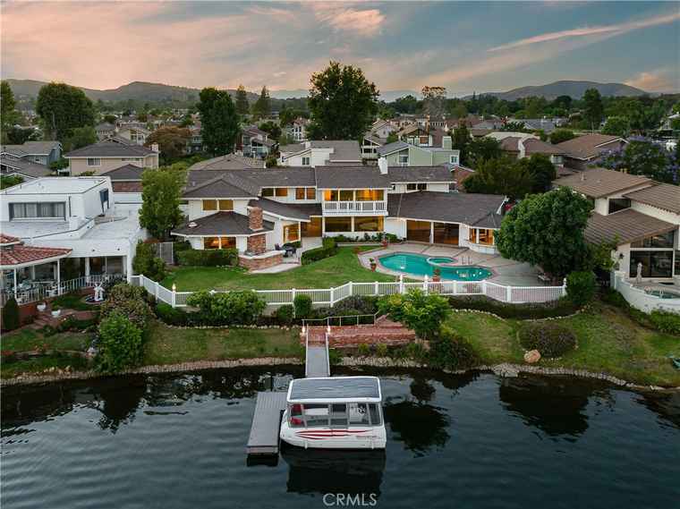 Photo of 3924 Fairbreeze Cir Westlake Village, CA 91361